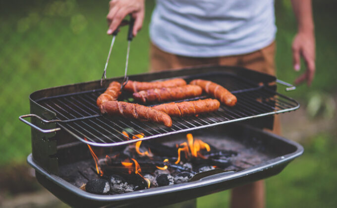 Risiko Grillen – Welche Versicherung zahlt bei Unfällen?