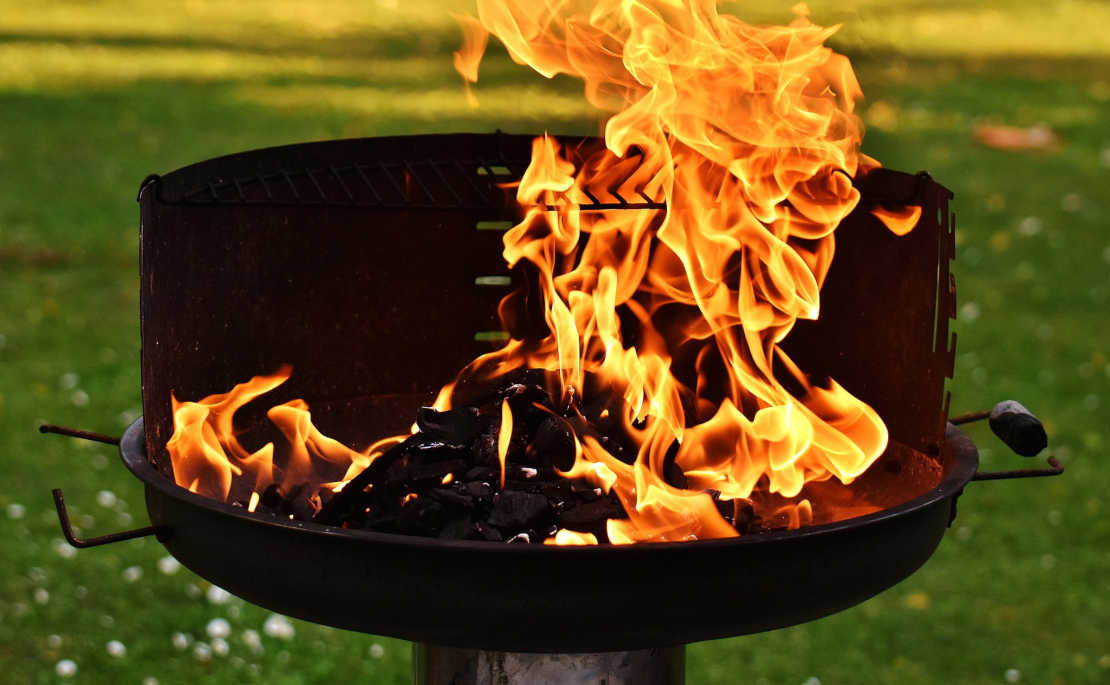 Risiko Grillen – Welche Versicherung zahlt bei Unfällen?