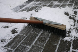 Diese Winter-Pflichten haben Mieter und Eigentümer