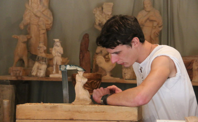 Ausbildungsstart: Wie sich Azubis jetzt versichern sollten