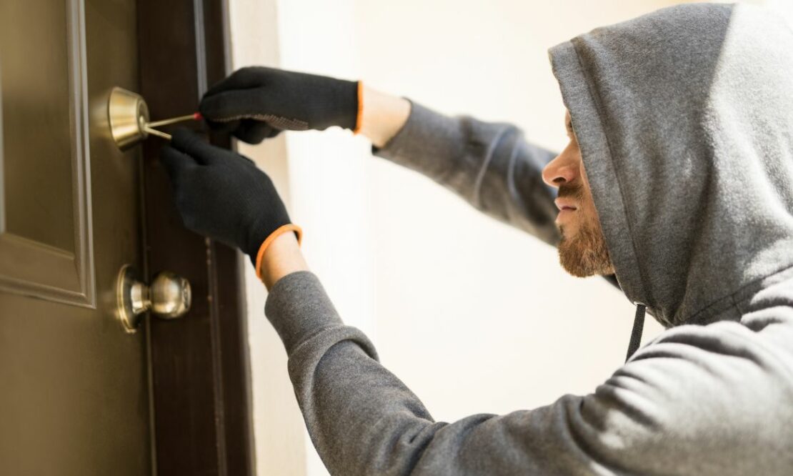 So sichern Sie Ihr Zuhause gegen ungebetene Gäste