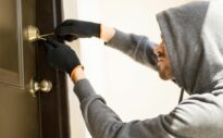 So sichern Sie Ihr Zuhause gegen ungebetene Gäste